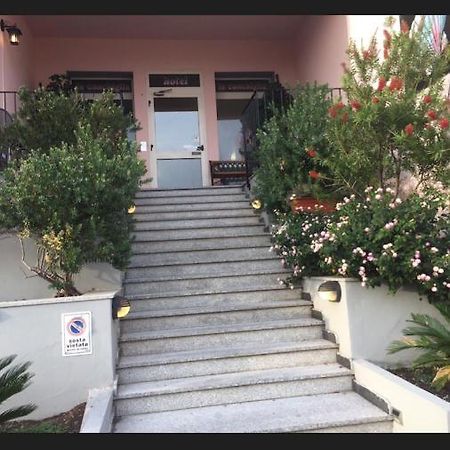 Hotel La Conchiglia La Maddalena  Exteriér fotografie