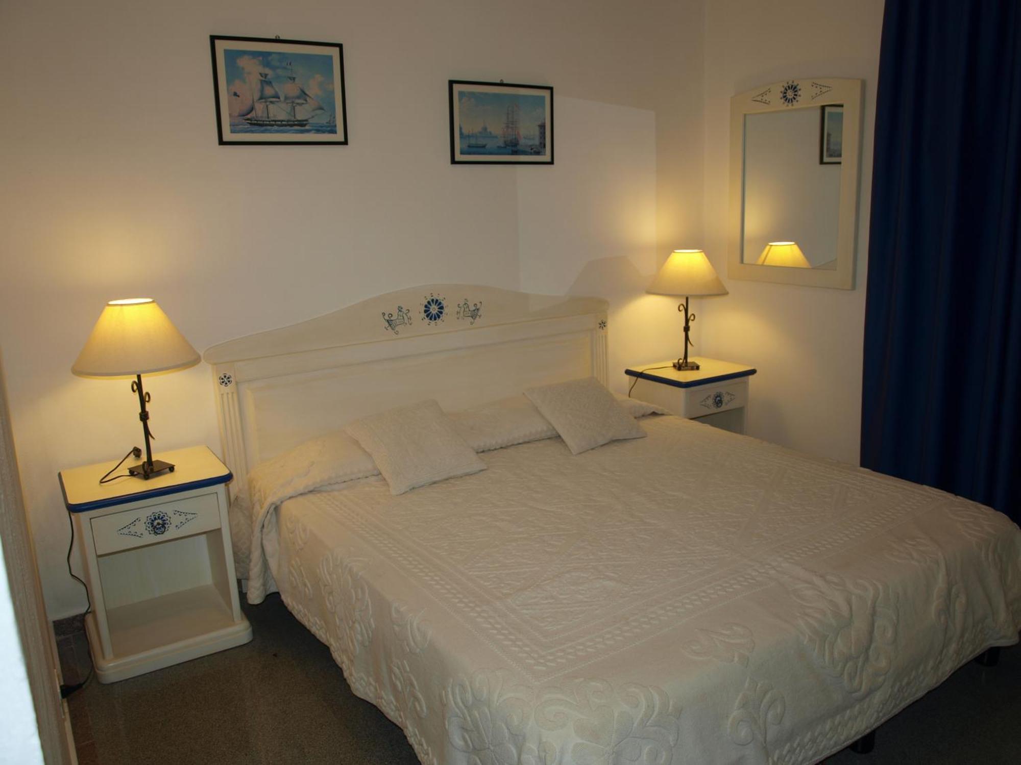 Hotel La Conchiglia La Maddalena  Pokoj fotografie