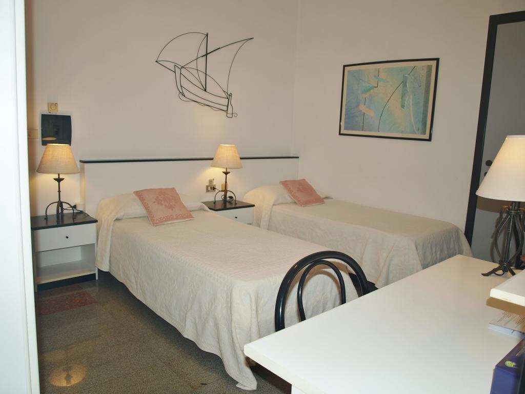 Hotel La Conchiglia La Maddalena  Pokoj fotografie